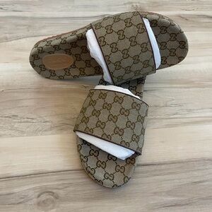 Gucci Beige/Brown GG Canvas Slide Sandals